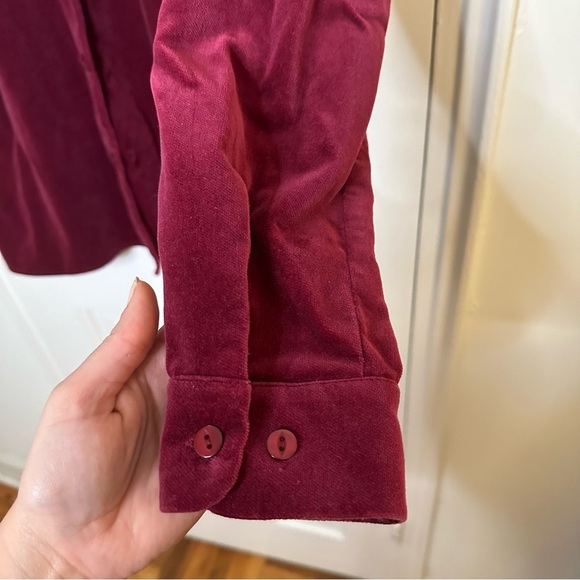 L.L. BEAN Vintage Red Velvet Button Down Shirt Women Top Valentines Maroon Small - Picture 5 of 6